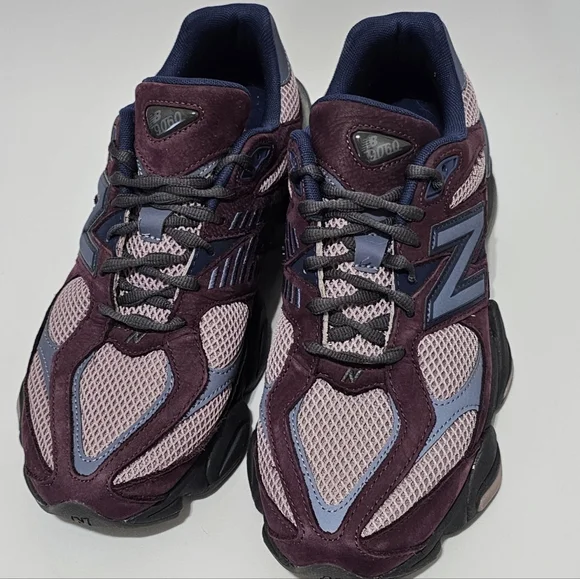 Men's New Balance 9060 size 10 - Picture 2 of 9